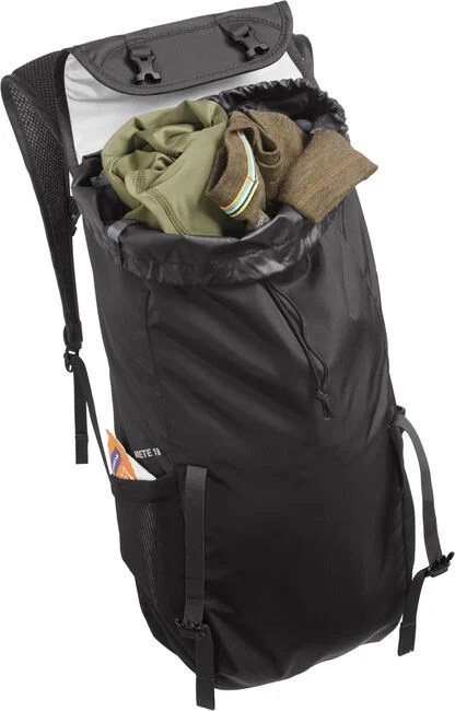 Camelbak Arete™ 18 Hydration Pack 16.5 L Gear Capacity, 1.5 L CRUX™ Reservoir Ripstop Black - Image 3